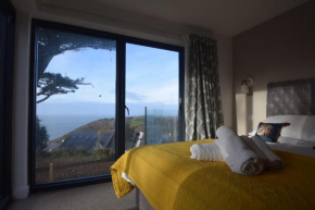 Flat 2 High Tide House - Stylish flat with large terrace and incredible sea views